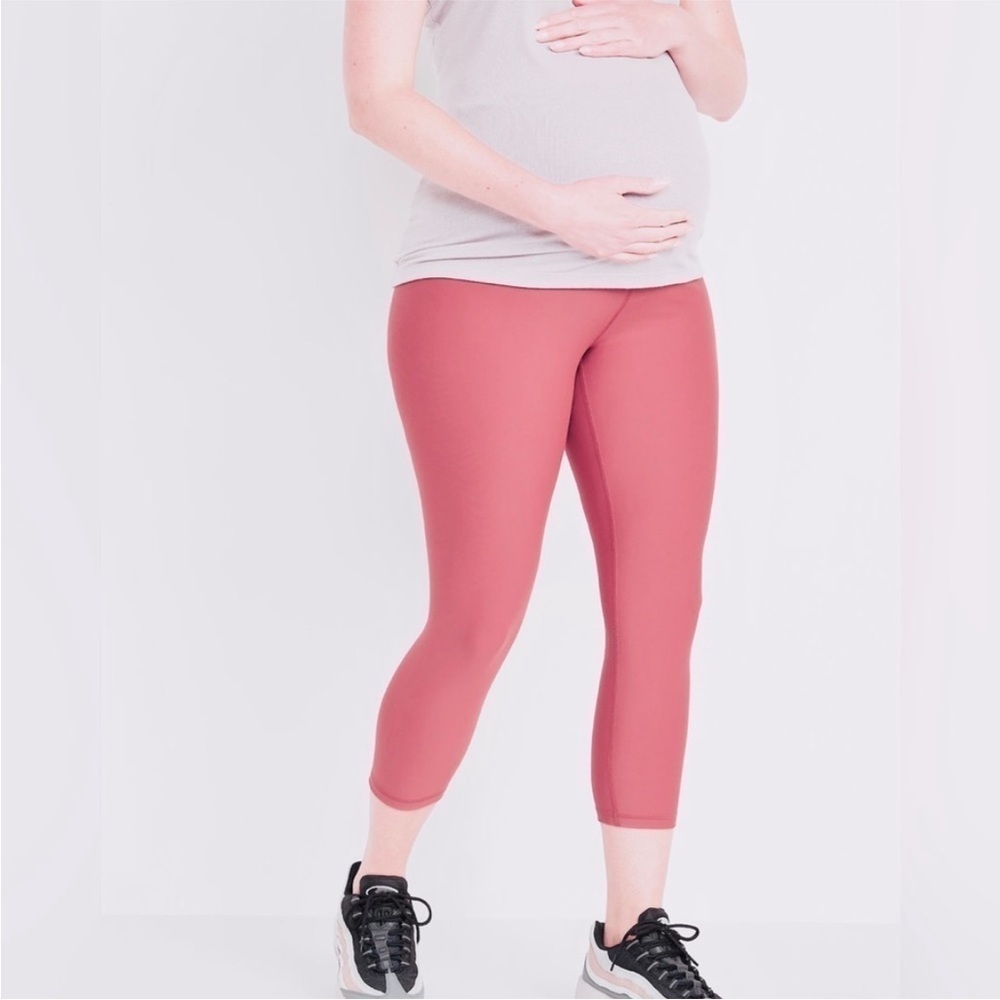 NWT! OLD NAVY BLUSH PINK MATERNITY FULL PANNEL POWERSOFT LEGGINGS- XL 🪜